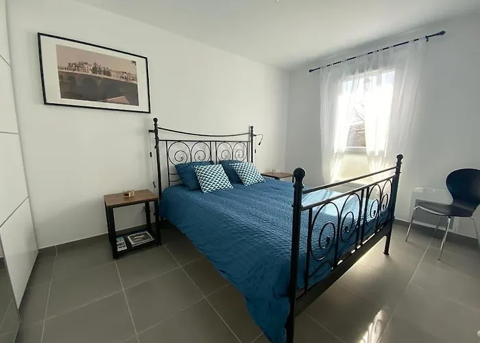 Centre 1 Bed *